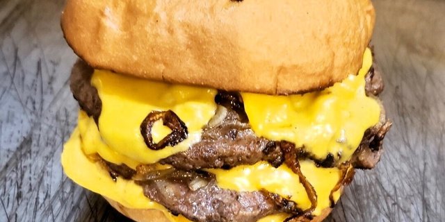 MOB XL Burger
