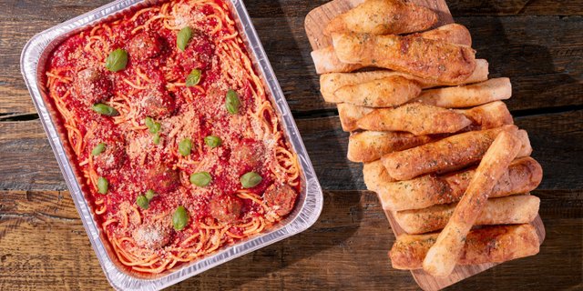 Spaghetti w/ Meatballs