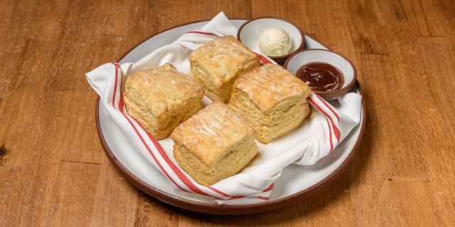 Classic Buttermilk Biscuits