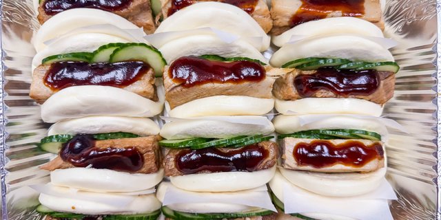 Pork & Karaage Bao Tray