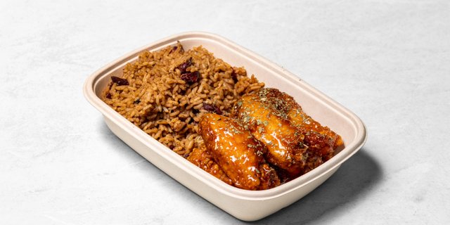 Signature Wings Boxed Lunch