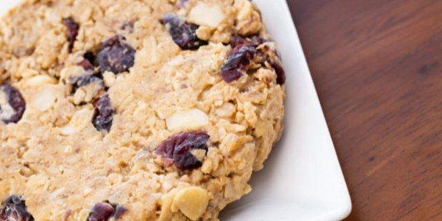 Homemade Granola Protein Bar