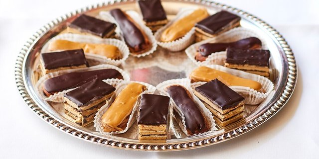 Bite-Size French Pastries
