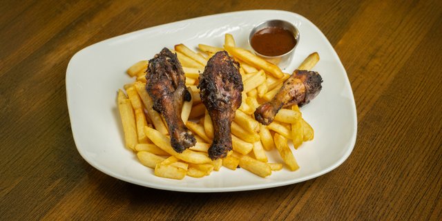Jerk N’ Fries Plate