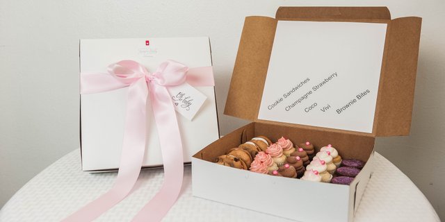Mini Cupcake Baby Box