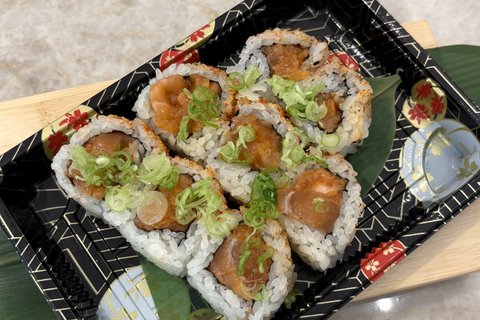 Spicy Salmon Roll