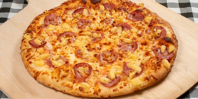 Hawaiian Pizza