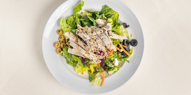 Aboca's Grilled Chicken Salad