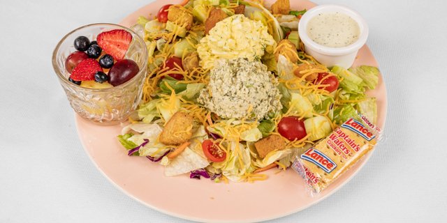Egg & Chicken Salad Scoop Boxed Lunch