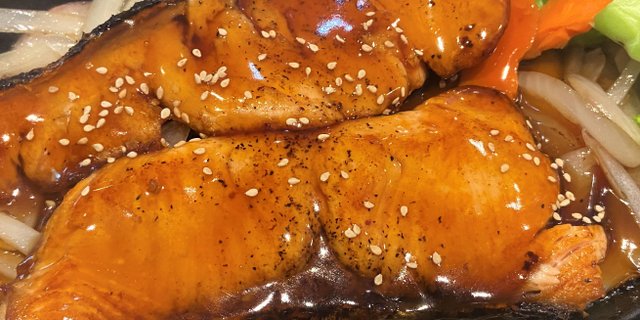 Salmon Teriyaki Catering Package Serves 25 People