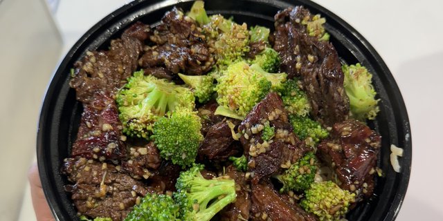 Spicy Broccoli Bowl