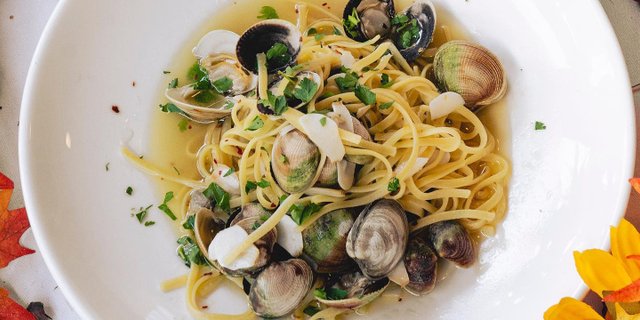 Linguine w/ Clam Sauce