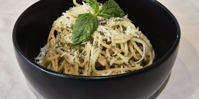 Cacio E Pepe