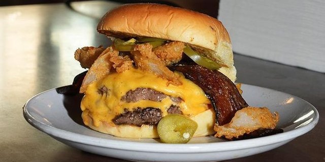 Backyard BBQ Burger
