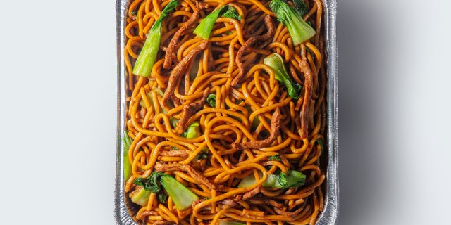 Shanghai Pan-Fried Udon Noodles