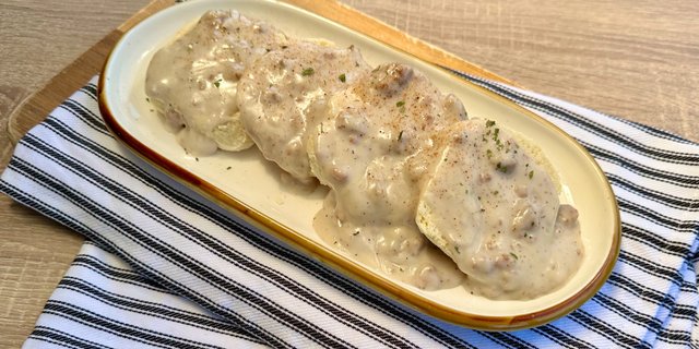 Biscuits & Sausage Gravy