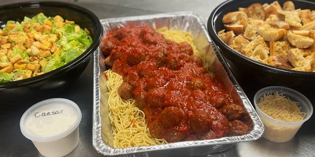 Spaghetti w/ Meatballs Feast