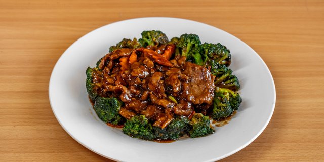 Beef & Broccoli