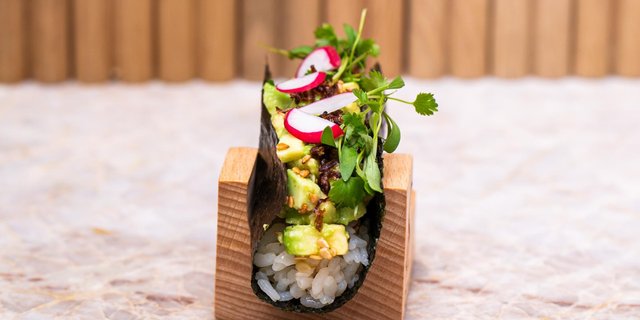 Avocado Toast Temaki