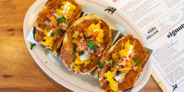 Tacos Con Huevos