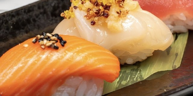 Nigiri Sushi Combo