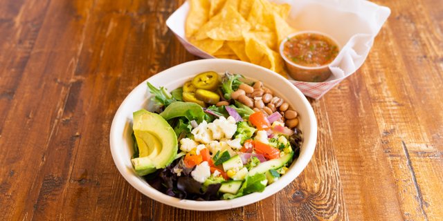 Vegan Salad Bundle (Chips & Salsa)