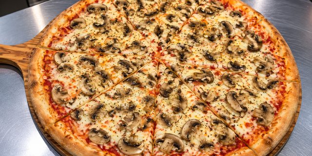 Mushroom Pizza