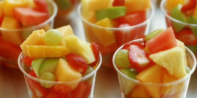 6 Freshly Sliced Fruit Cup