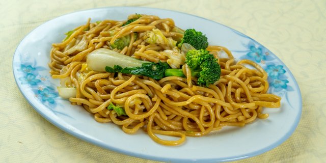 Vegetable Chow Mein