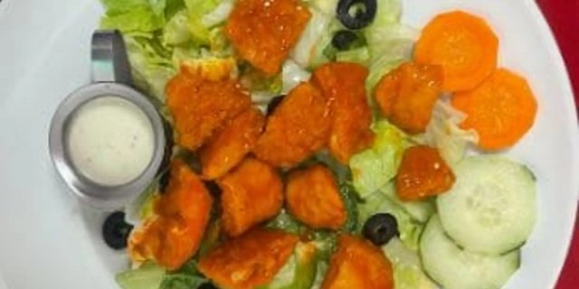 Buffalo Finger Salad