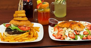 Healthy Garden Cafe, Pizza, & Juices