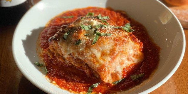 Beef Lasagna Tray
