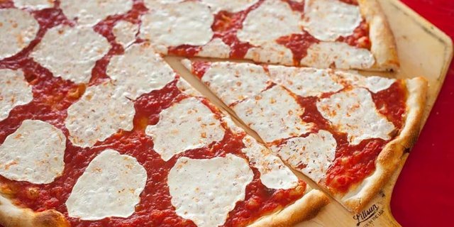 Fresh Mozzarella Pizza