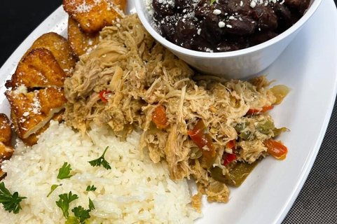 Chicken Pabellon Tray