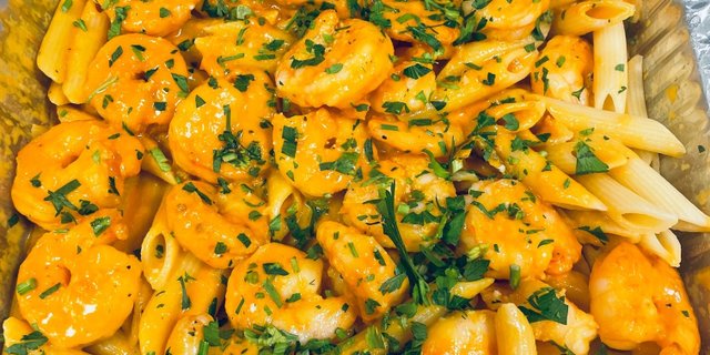 Penne Vodka & Shrimp Tray