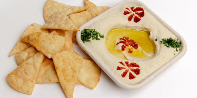 Hummus & Pita Bread