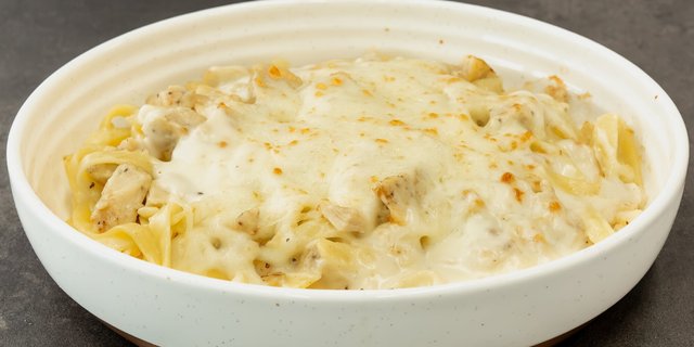 Chicken Fettuccine Alfredo