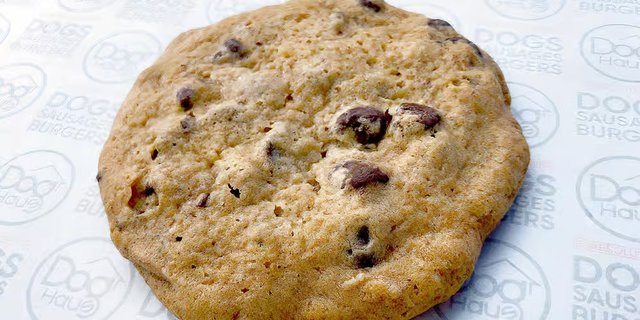 Chocolate Chip Cookie