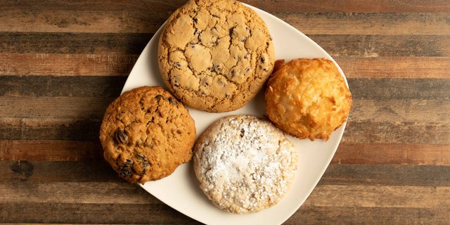 Dozen Cookies
