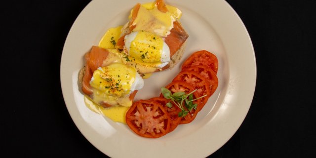 Smoked Salmon Egg Benedict