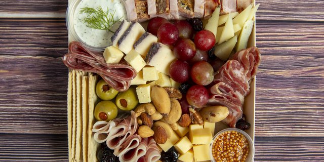 Ultimate Meat & Cheese Grab & Graze