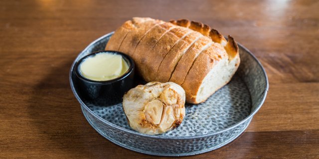 Sourdough & Roast Garlic