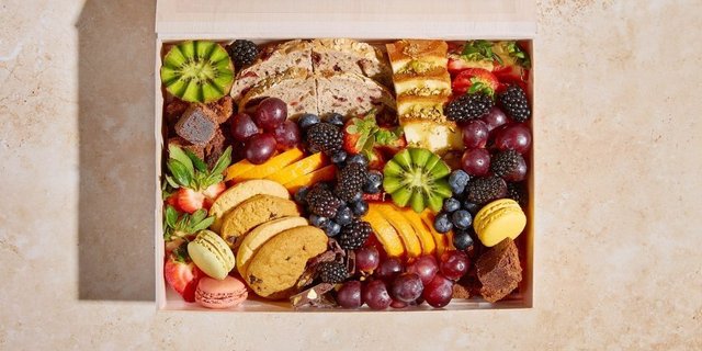 Sweet & Grazey Picnic Box