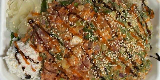 Spicy Tuna Crunch Poke Bowl