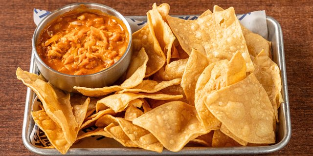 Special Beans W/ Gouda Cheese & Chips