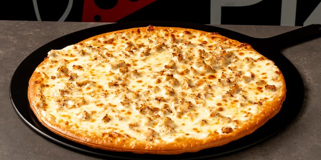Chicken Alfredo Pizza