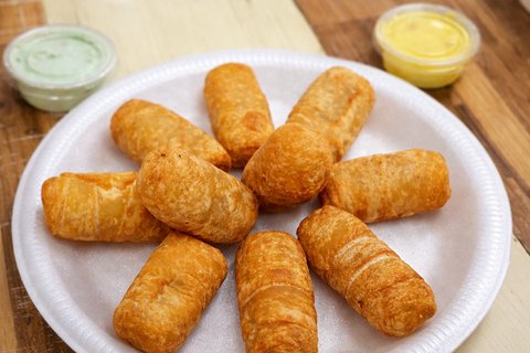 Tequeños Ham Croquettes & Papa Rellena Box Lunch