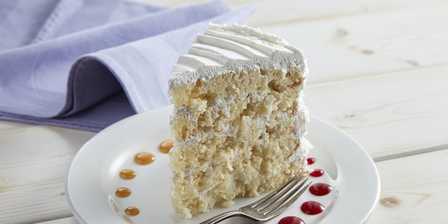 Coconut Cream Cake Slice