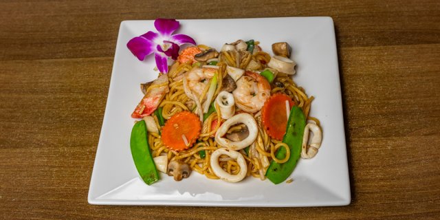 Lo Mein Tray