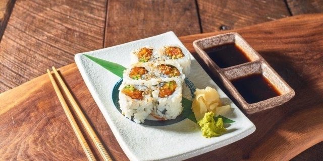 Spicy Tuna Roll Tray